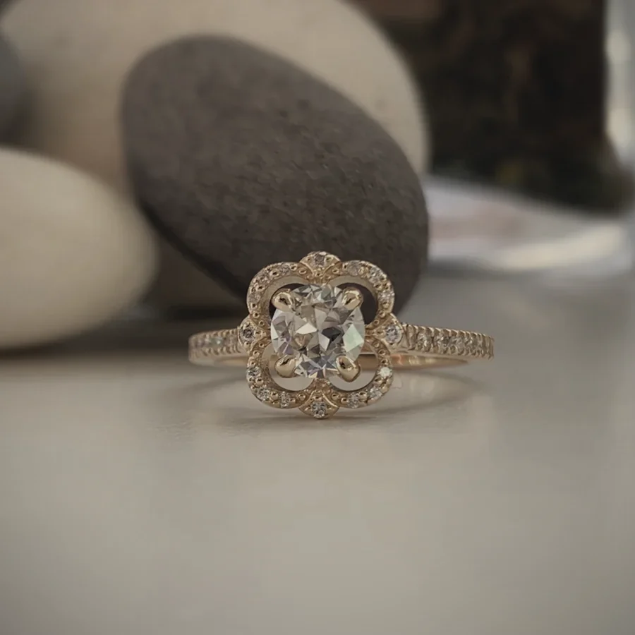 Bostonian Jewelers nişan yüzüğü